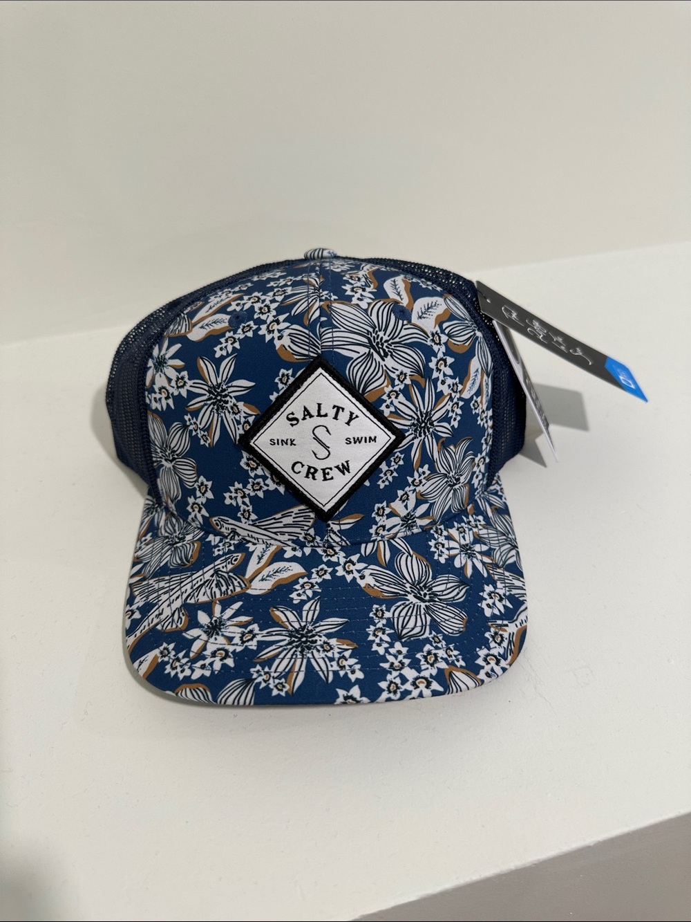 Salty Crew Hat Womens Blue Steel Sealine Retro Trucker Snapback Cap NWT ocean